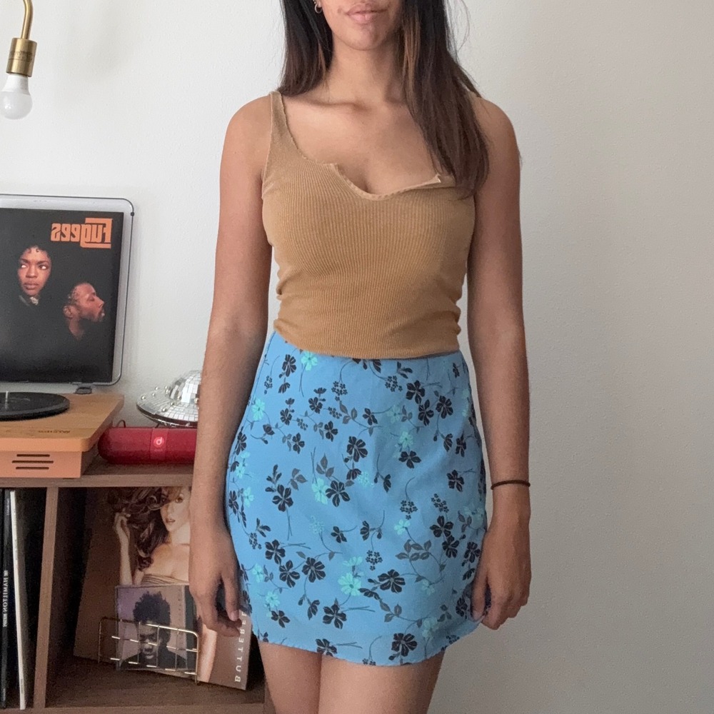 Wild Fable Mini Skirt Blue Floral Print Casual Lightweight Size Medium